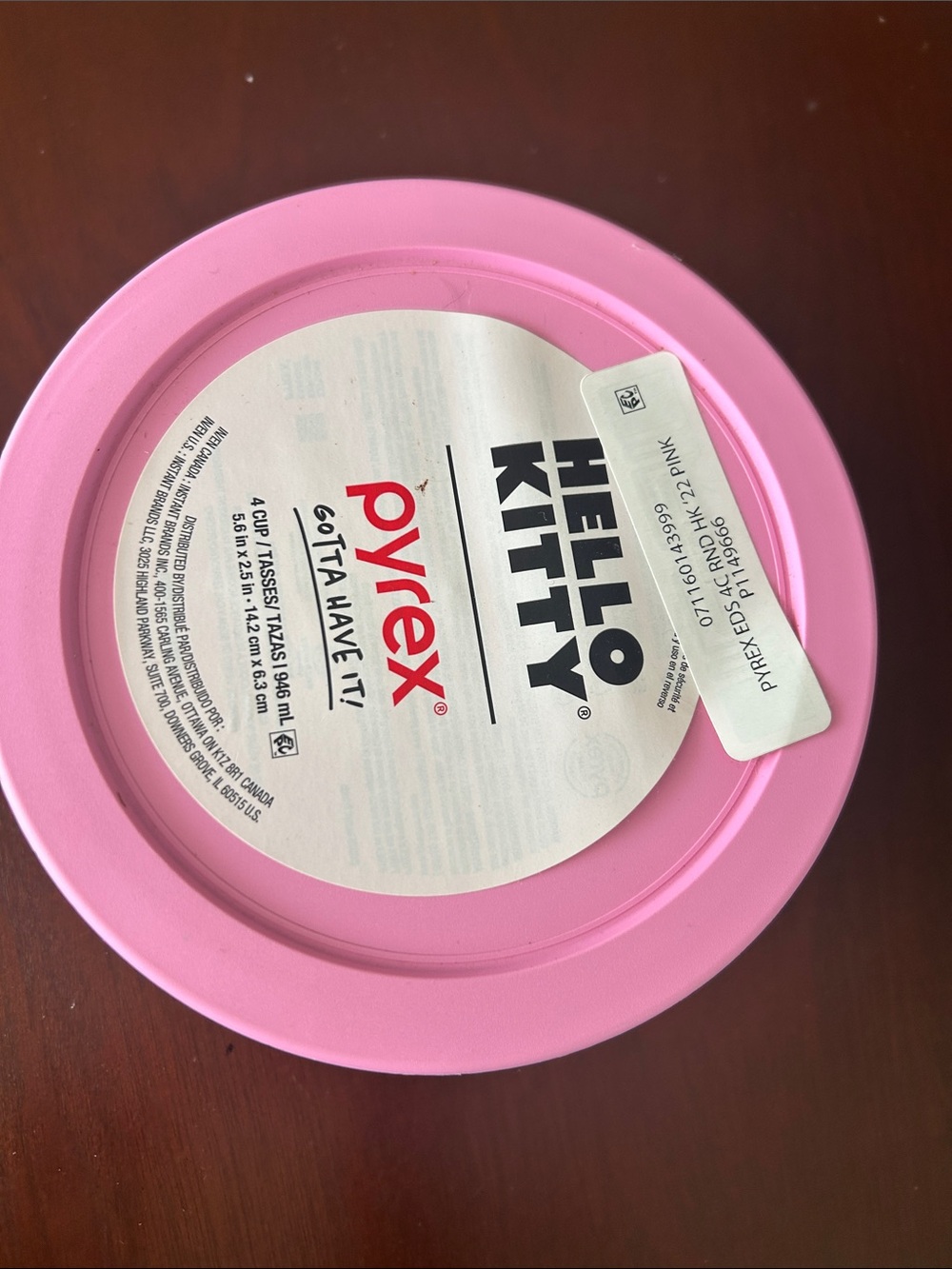 Hello Kitty Pink Pyrex Bowl with Pink Lid - Picture 2 of 2